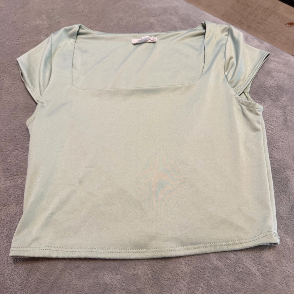 Live in the Moment Women’s Medium Mint Green Short Sleeve Crop Top Square